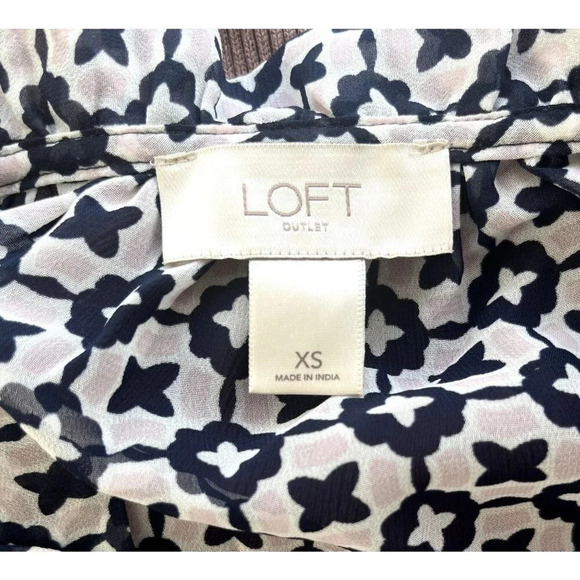 Loft Navy Medallion Print Tie Neck Blouse XS - Picture 4 of 4